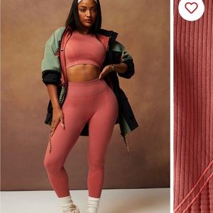 Fabletics High-Waisted
Compressive Legging
Color: Terracotta/St. Tropez Coral